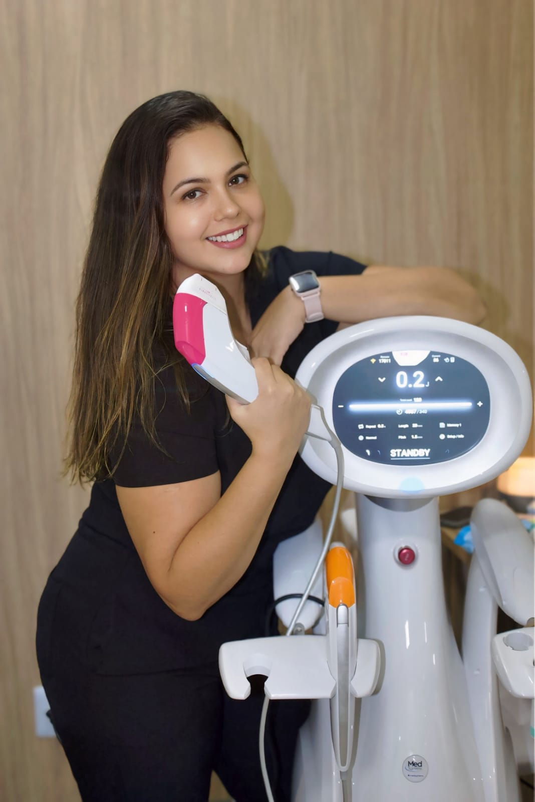 Aline Marques, especialista em Estética Avançada e Pós-operatório